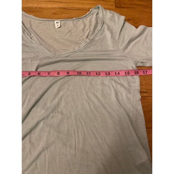 NWOT, BP women's pale, thin, low neck short sleeve casual shirt size small - Picture 7 of 8
